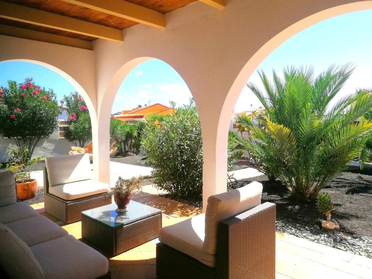 Villa Cheli Fuerteventura Golf Resort Caleta De Fuste Exterior photo