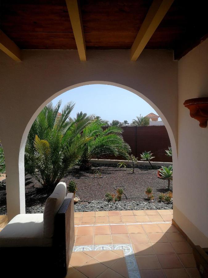 Villa Cheli Fuerteventura Golf Resort Caleta De Fuste Exterior photo